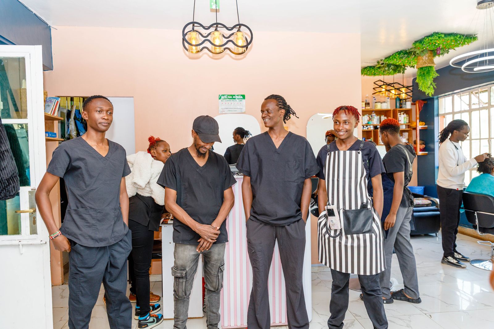 Sisterlocs Salon team
